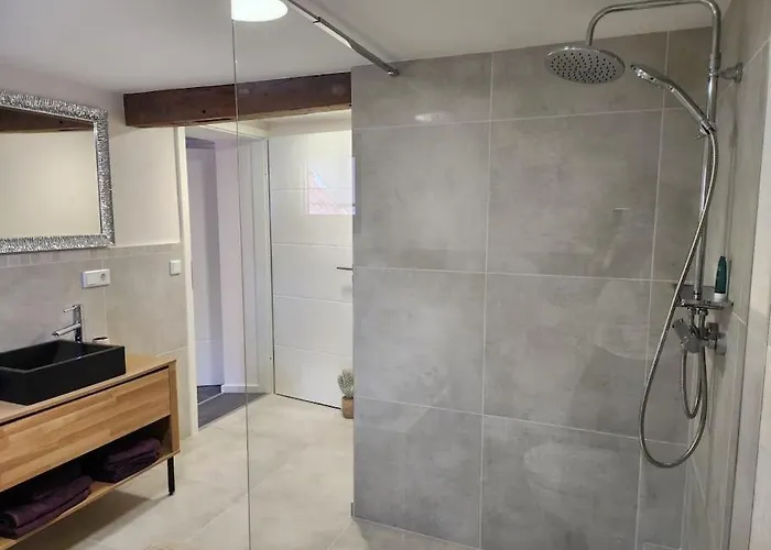 Krone 2 - Mernes * Marjoss